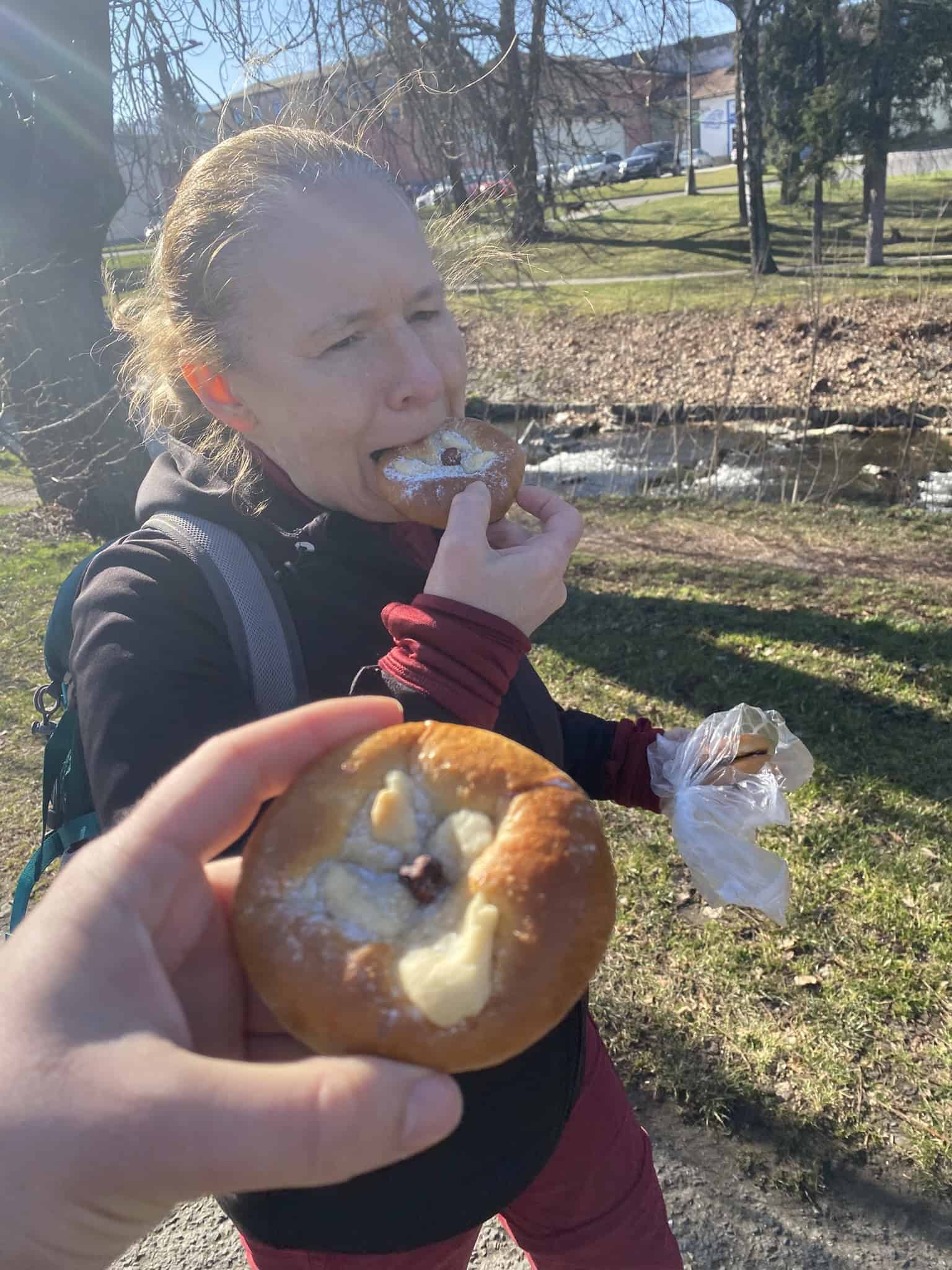 Svatební koláčky, které nám zachránily snídani.